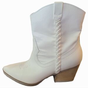 Dolce Vita White Braided Heeled Cowgirl Western Boots Sz 9.5 Western Core Rodeo